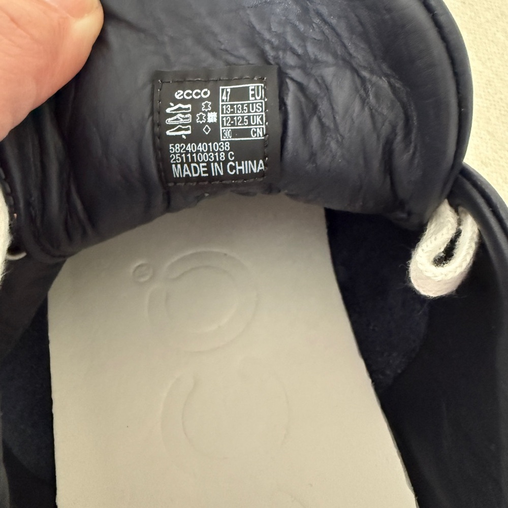 Ecco Men's Navy Leather Sneakers - Picture 6 of 9